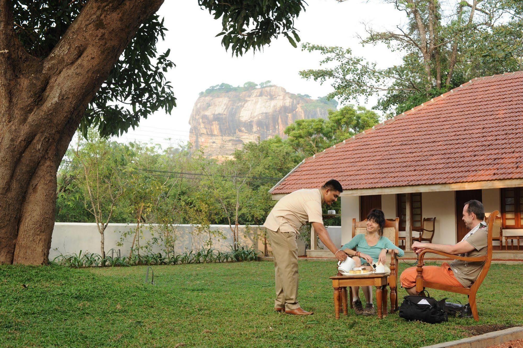 Ekho Sigiriya Hotel Exterior foto